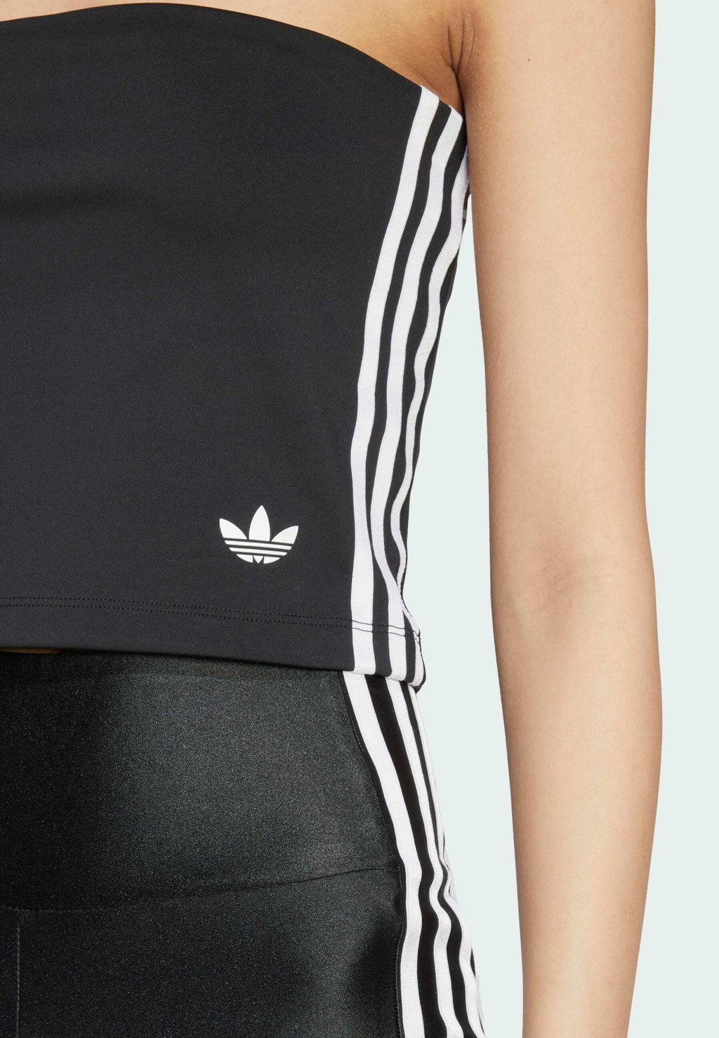 Топ ADICOLOR 3-STRIPES Adidas Originals, черный — фото 4