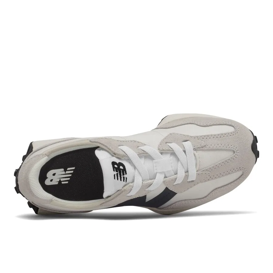 Кроссовки New Balance '327' серого цвета — фото 3