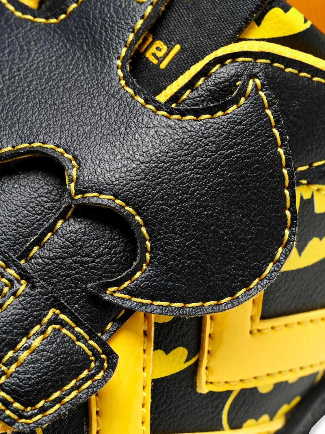 Детские кроссовки с принтом Batman Jet Lifestyle Hummel, Schwarz — фото 3