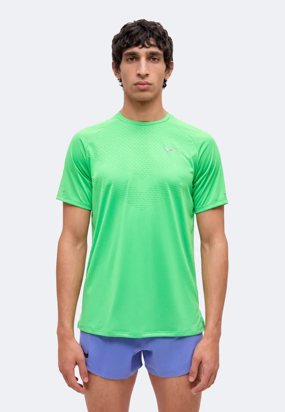 Stride - спортивная футболка Nike Performance, Green Spark