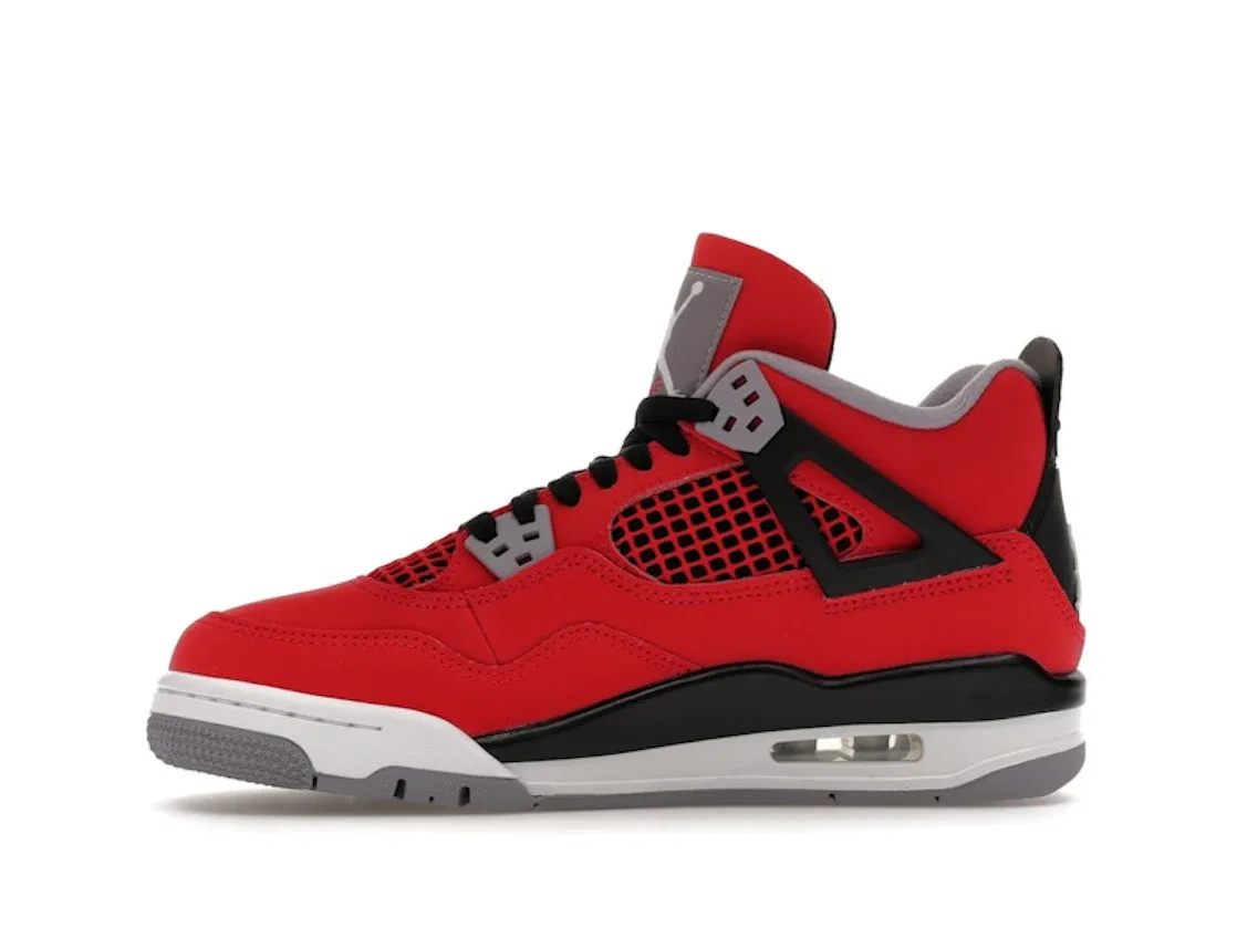 Детские кроссовки Lifestyle с замшевым верхом Jordan 4 Retro, Fire Red/White/Black/Cement Grey — фото 3