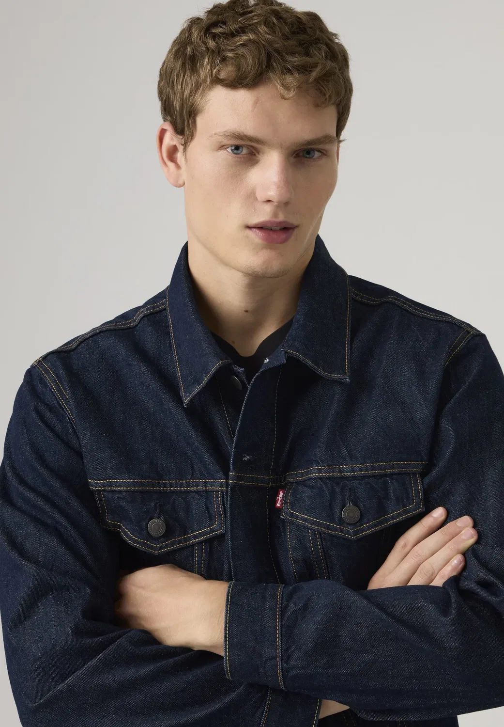 Свободная джинсовая куртка-тракер Levi'S, Wash It Out Rinse T — фото 4