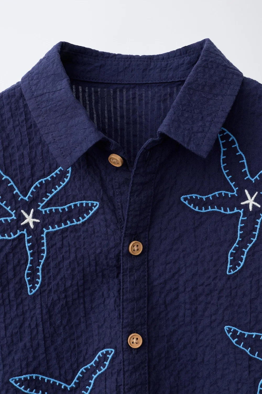 Рубашка из сирсакера с вышитыми звездами ZARA, Navy Blue — фото 3