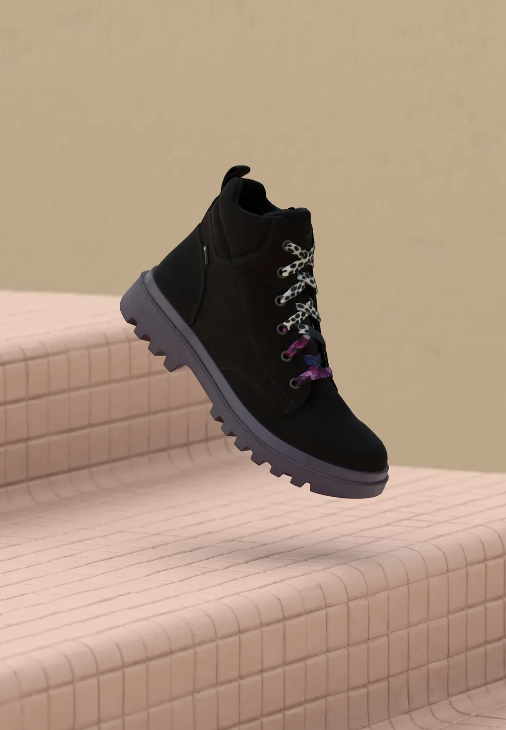 Ботинки Gore-Tex Abby Nova на шнуровке Superfit, Schwarz