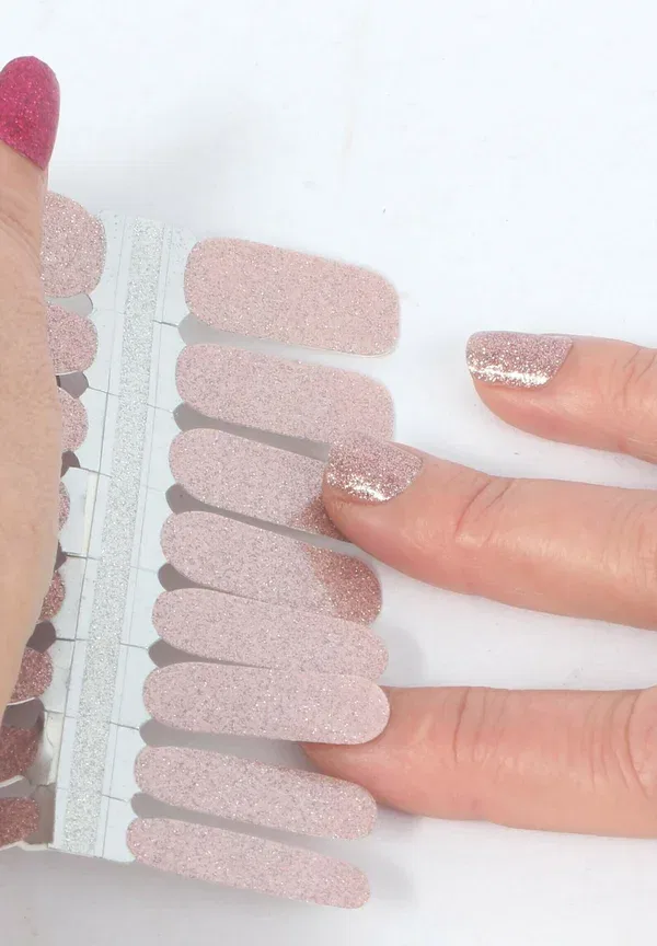 Наклейки для ногтей, веганские, Laued nail foils, Vargu, Sparkling Candy 12 г — фото 3
