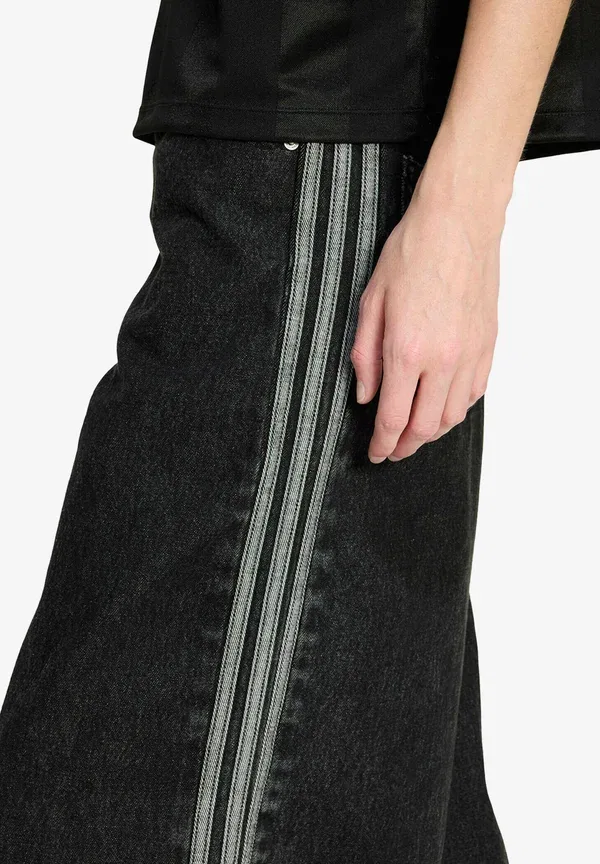 Расклешенные джинсы Adidas Originals, черный — фото 4