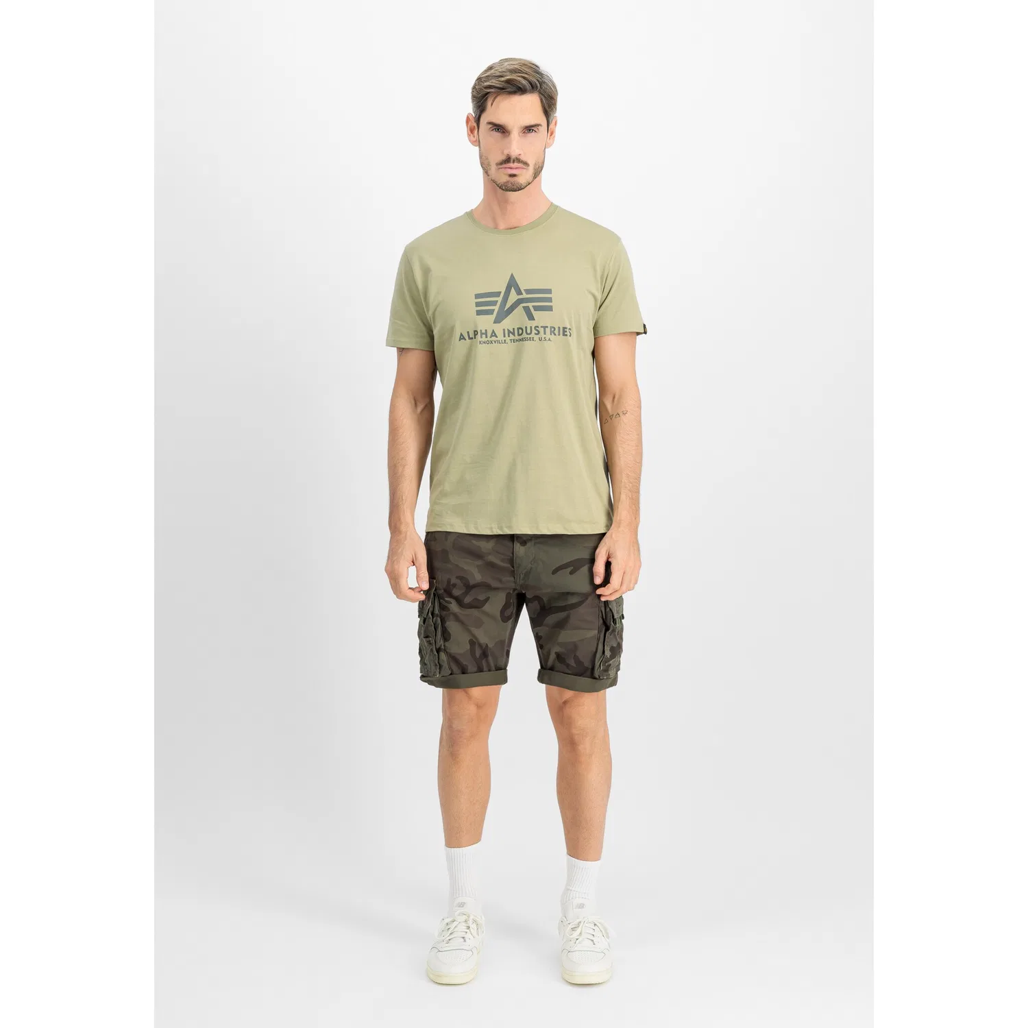 Детская хлопковая футболка Alpha Industries, Light Olive — фото 3