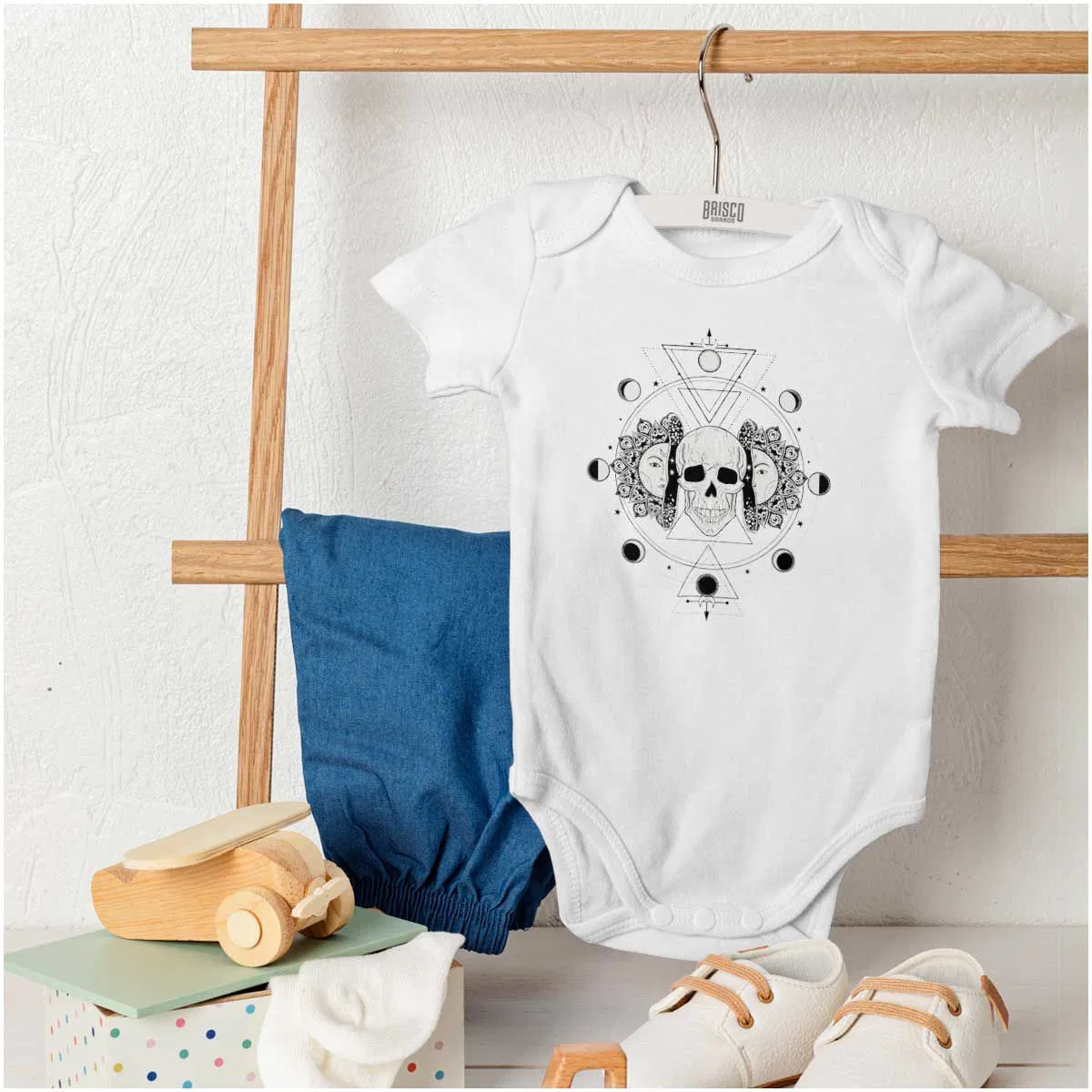 Детское боди-комбинезон с коротким рукавом Celestial Skull Lunar Moon Cycle Brisco Brands, White — фото 4