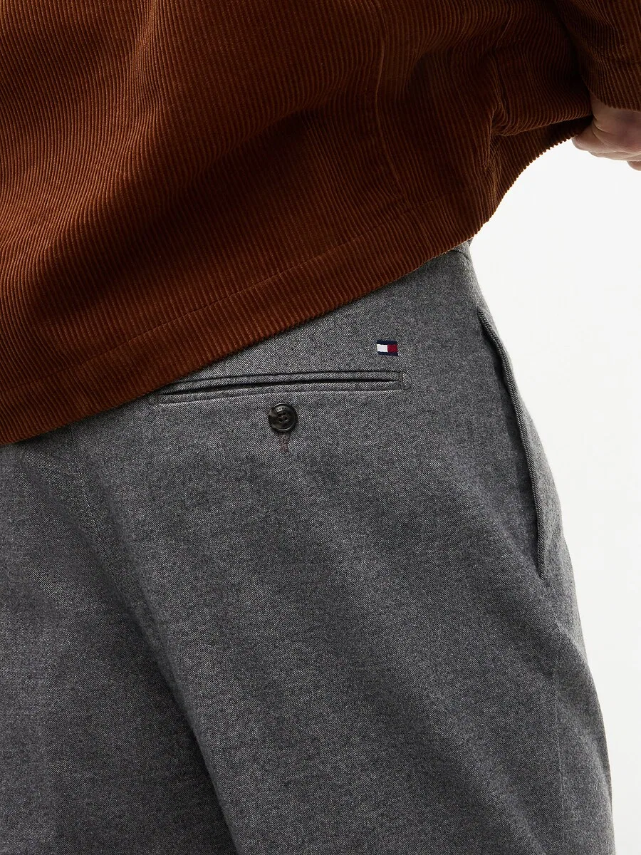 Брюки TOMMY HILFIGER Slim fit с плиссировкой спереди, цвет «Нью-Йорк», антрацитовый — фото 3