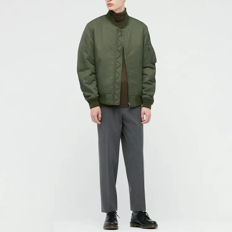 Пуховик зимний унисекс темно-оливковый UNIQLO — фото 3