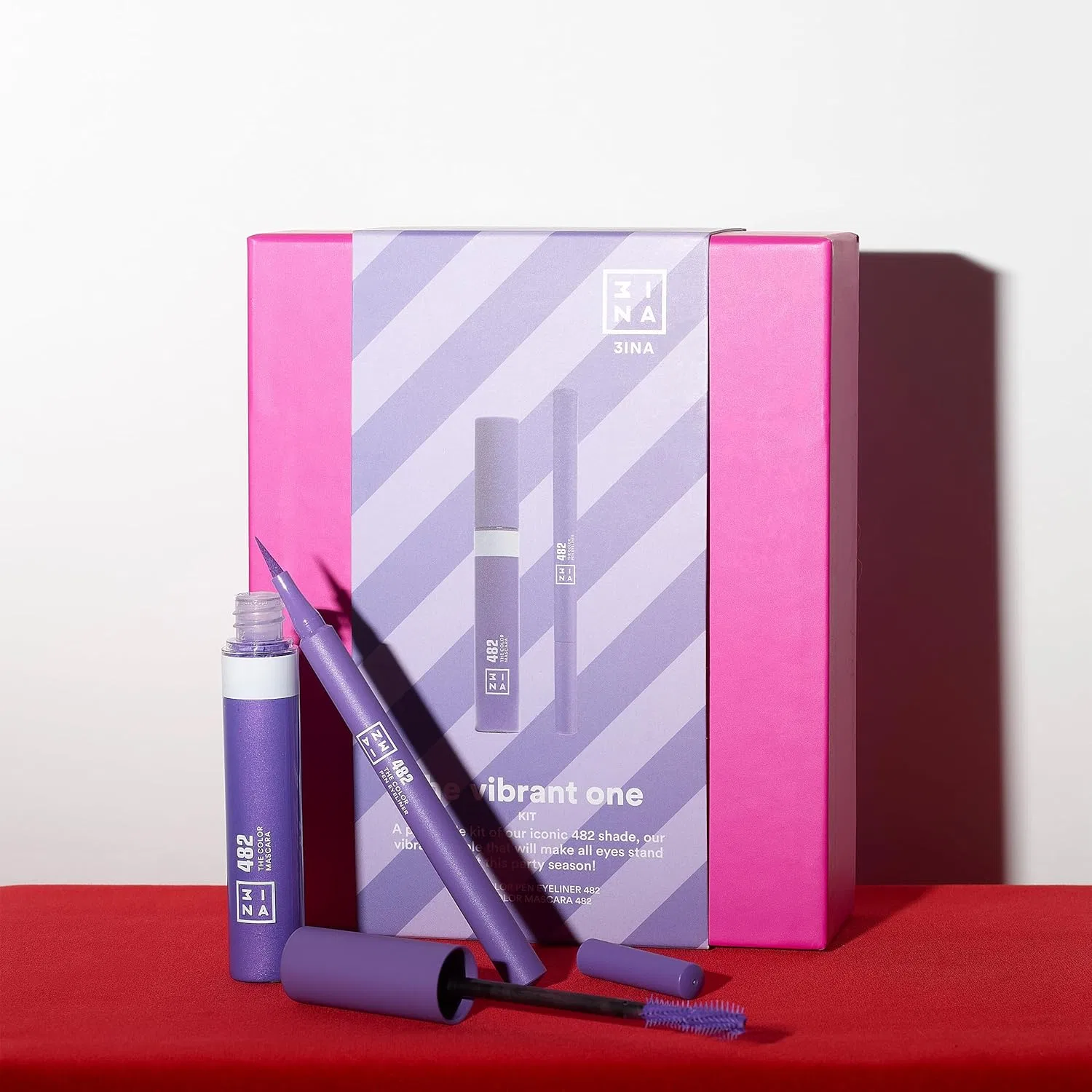 Набор для макияжа Perfect Purple Set 3INA: подводка 482 и тушь 482 фиолетовые — фото 4