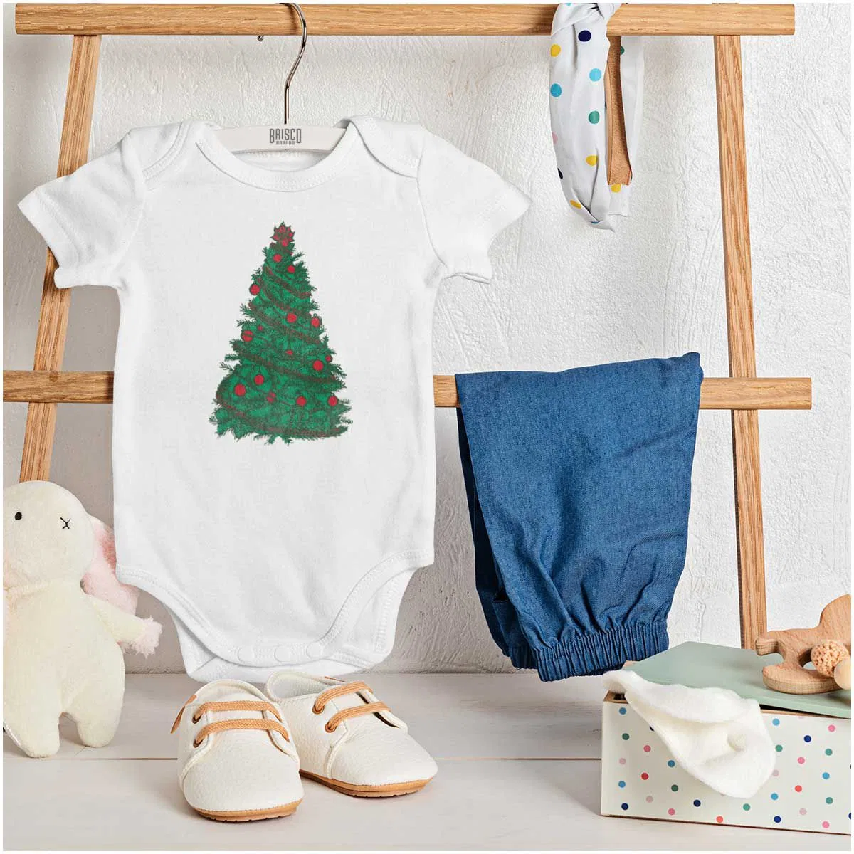 Детское боди-комбинезон с принтом Classic Vintage Christmas Tree Brisco Brands, White — фото 3