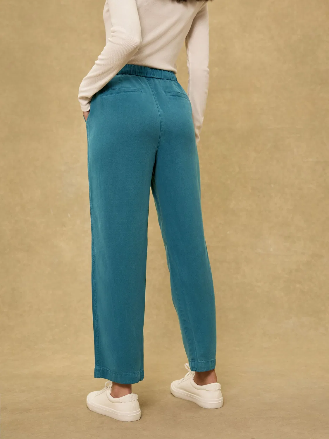 Брюки зауженные из TENCEL Lyocell Next, цвет Teal Blue — фото 3