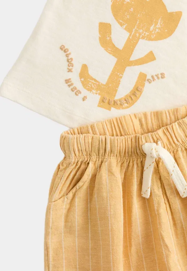 Комплект: футболка с принтом и брюки из хлопка, Graphic tee & striped trousers, Marks & Spencer, yellow, желтый — фото 2