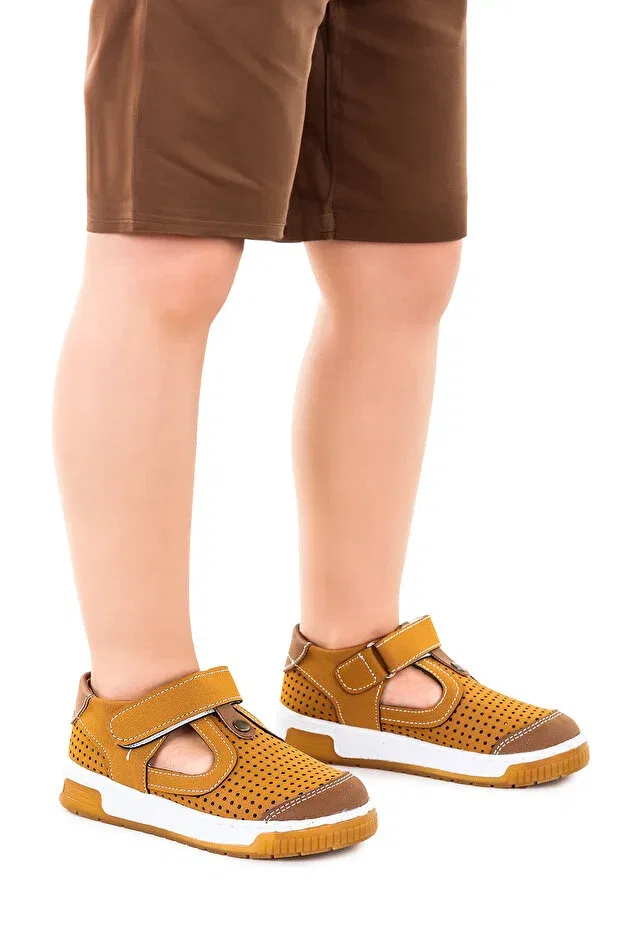 Детские кеды для мальчиков на липучке Kiko Kids, Tan Color