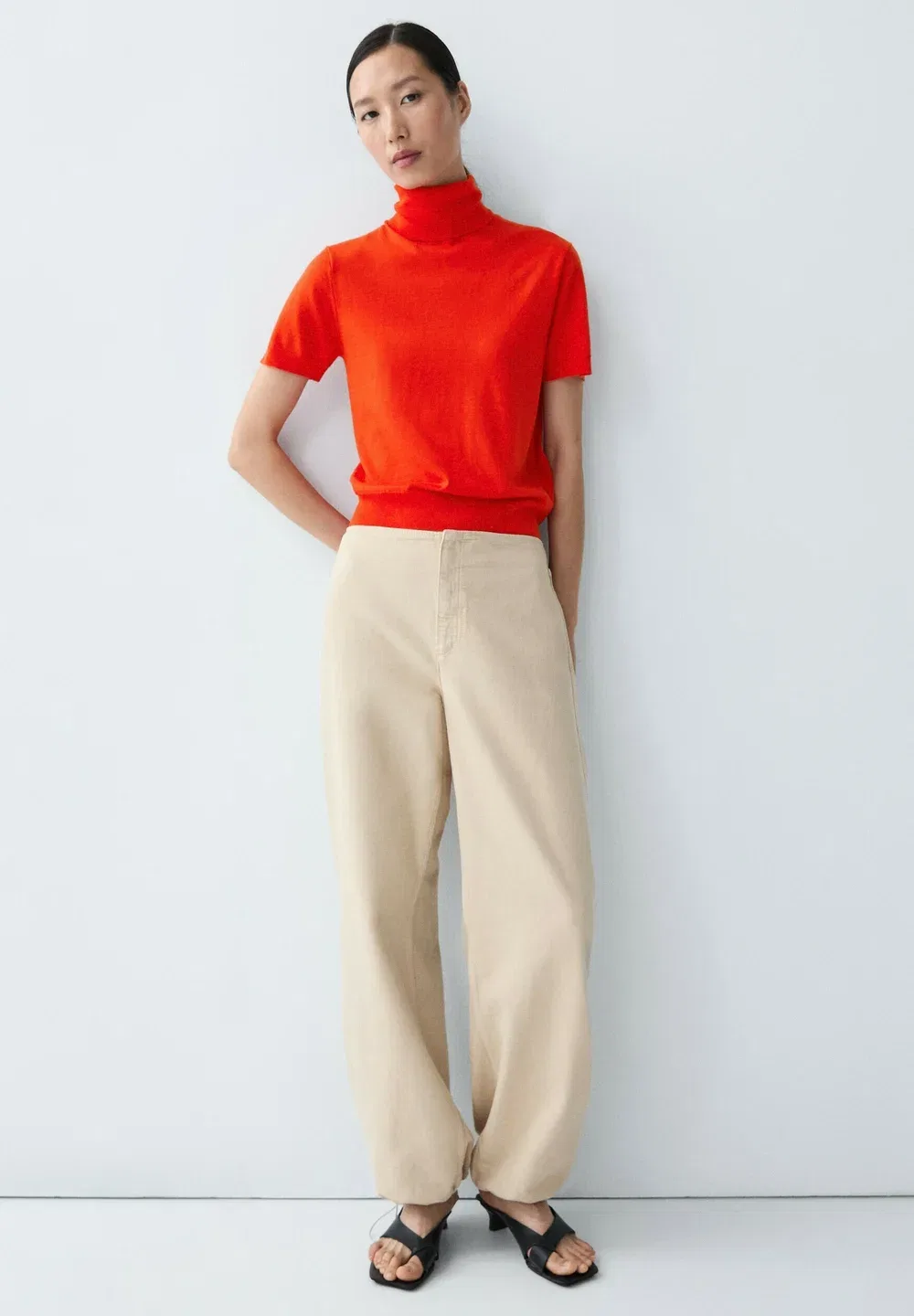 Свитер с высоким воротником из смесовой шерсти - базовая футболка Massimo Dutti, Red — фото 4