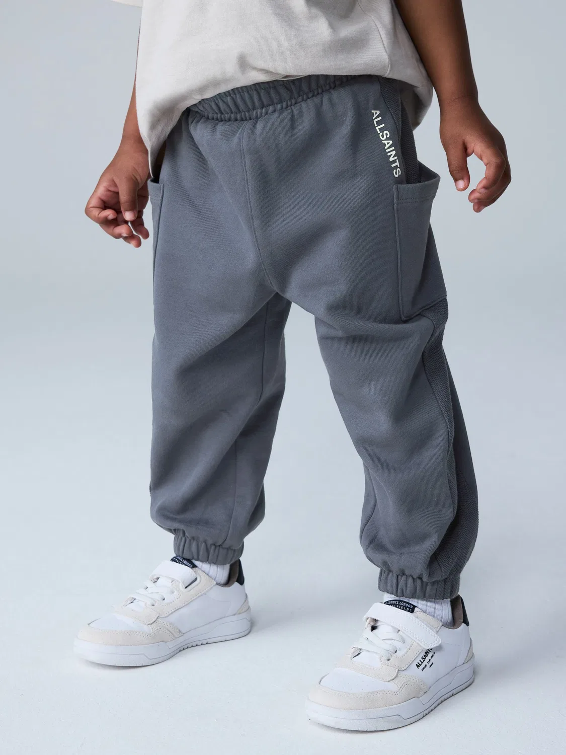 Спортивные штаны All Saints, модель Barrel Leg, серые