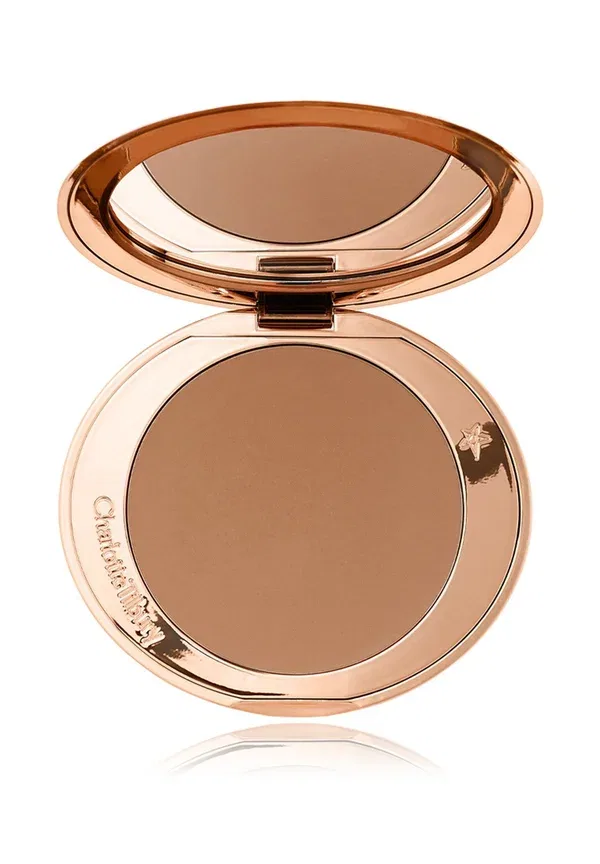 Бронзер для аэрографии - бронзер 16 г Charlotte Tilbury, цвет 3 tan — фото 2