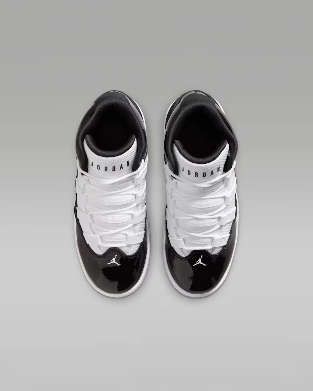 Детские кроссовки Jordan Max Aura, Black/White — фото 4