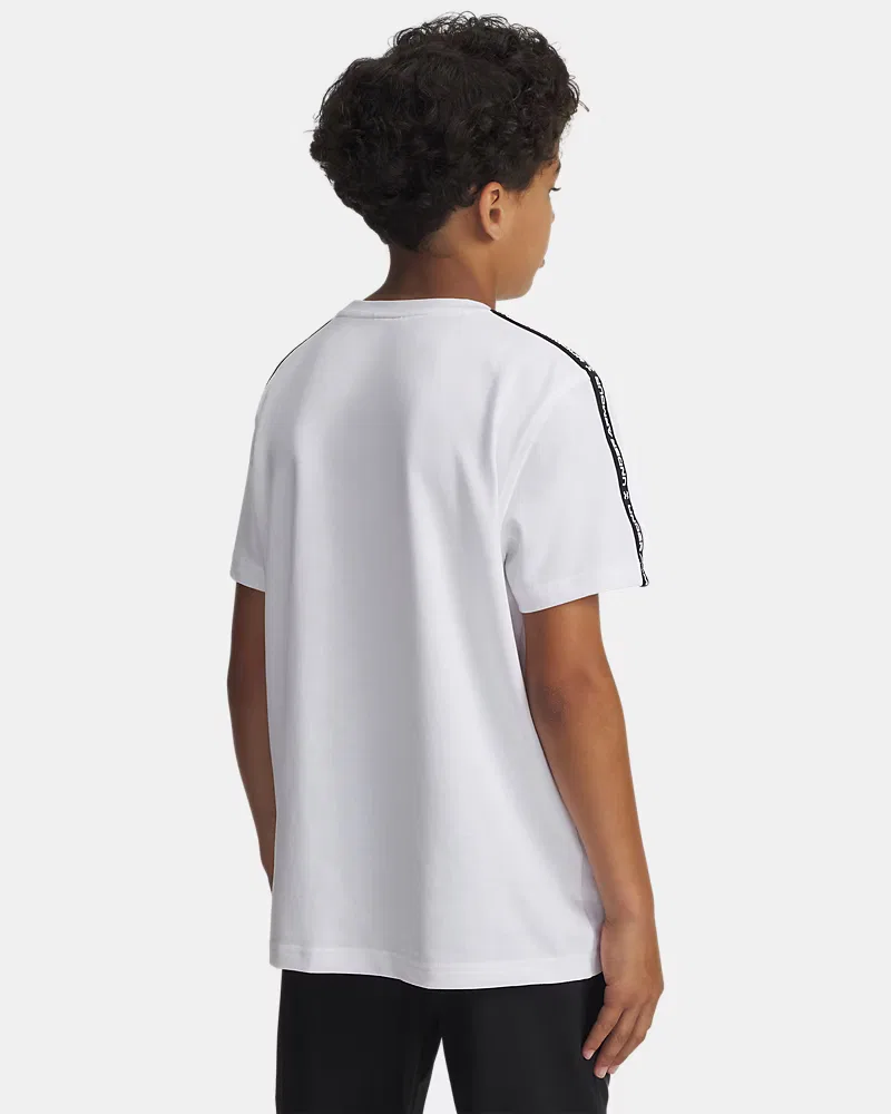 Футболка для мальчиков с тесьмой-логотипом на плечах и рукавах UA Sportstyle Taped UnderArmour, White/Black — фото 2