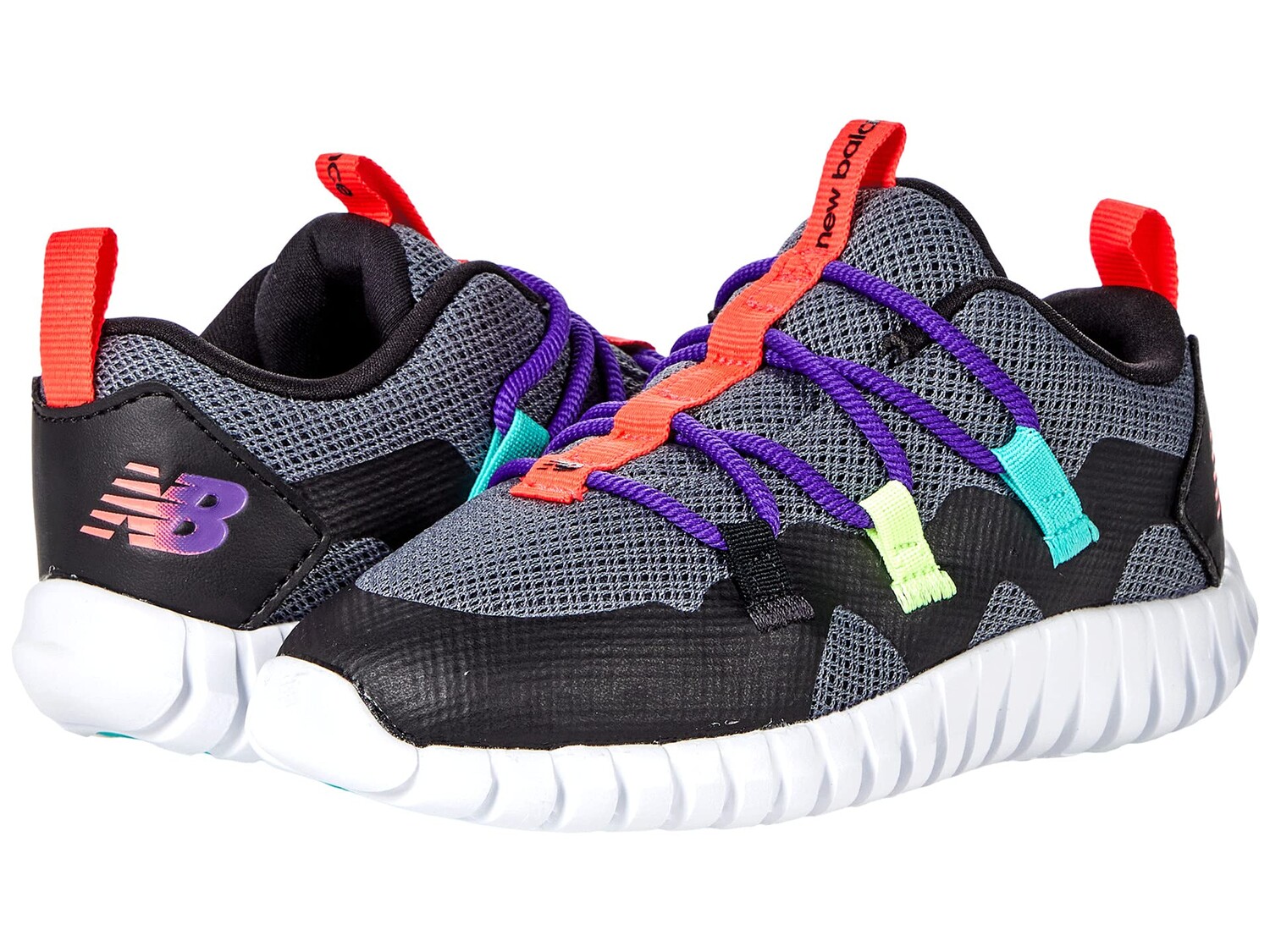

Детские кроссовки New Balance Playgruv, черный/темно-серый