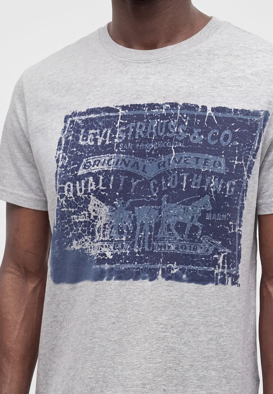 Футболка LEVI'S серого цвета с пятнистым рисунком — фото 3