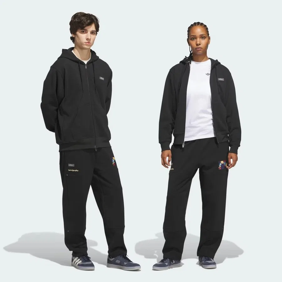 Спортивные штаны свободного кроя с графическим принтом Mark Gonzales adidas, Черный