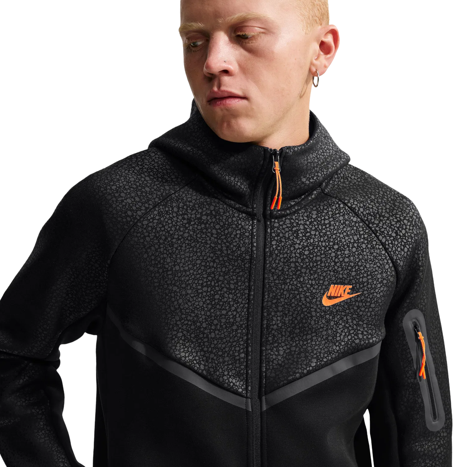 Мужское худи на молнии с капюшоном Tech Fleece Full-Zip Windrunner Nike, черно-оранжевый — фото 4
