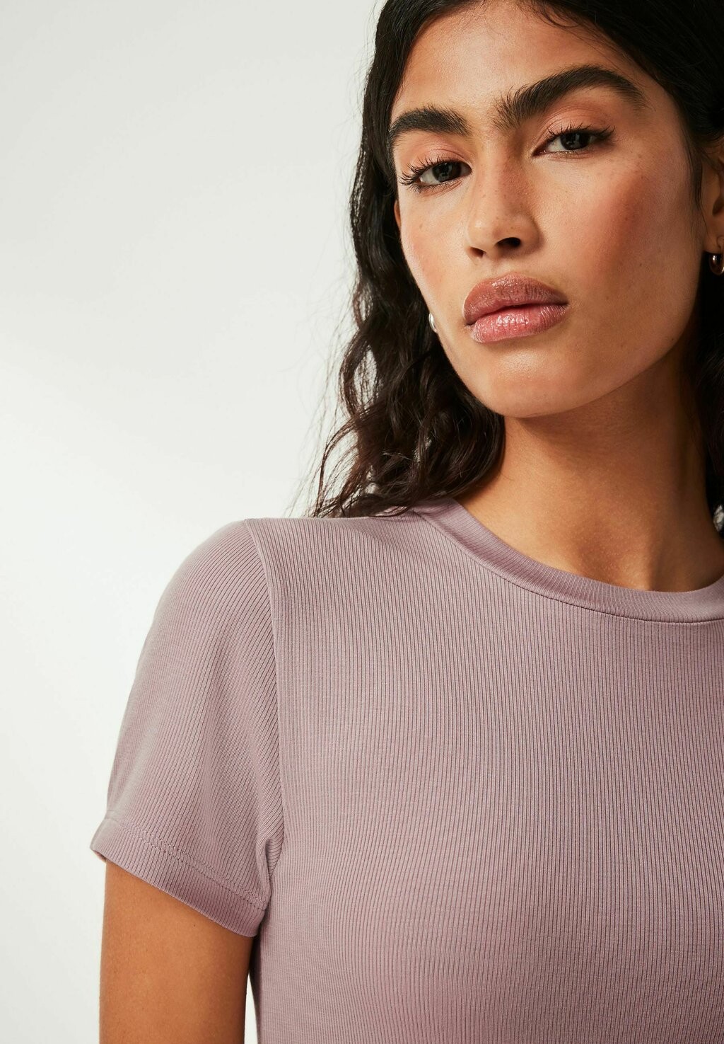 

Футболка базовая Super Short Sleeve Standard Next, фиолетовая