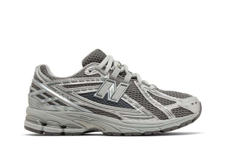

Кроссовки New Balance 1906R, серый