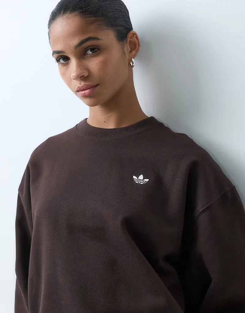Толстовка Adidas Originals Essential Crew темно-коричневый — фото 2