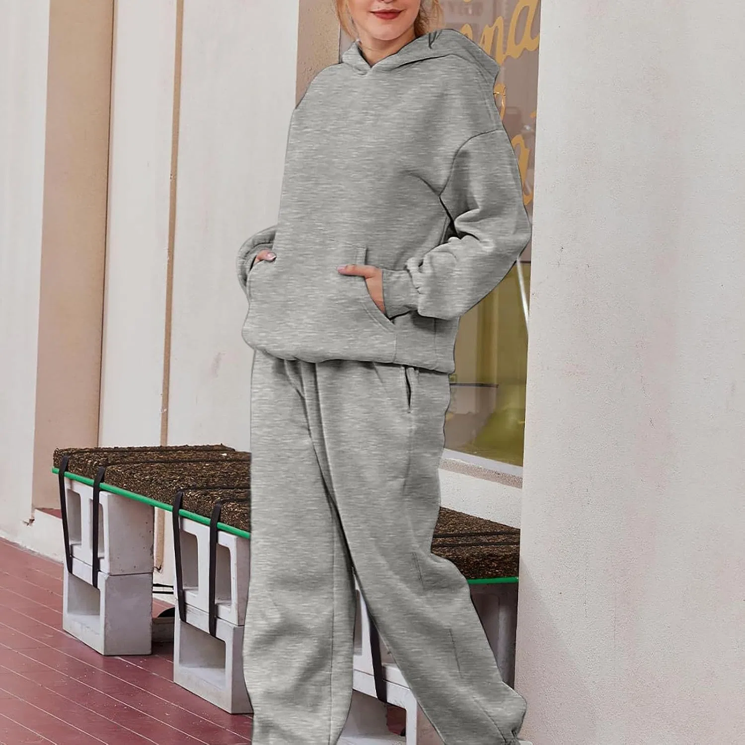 Женский спортивный комплект из худи и джоггеров, Grey-B — фото 3