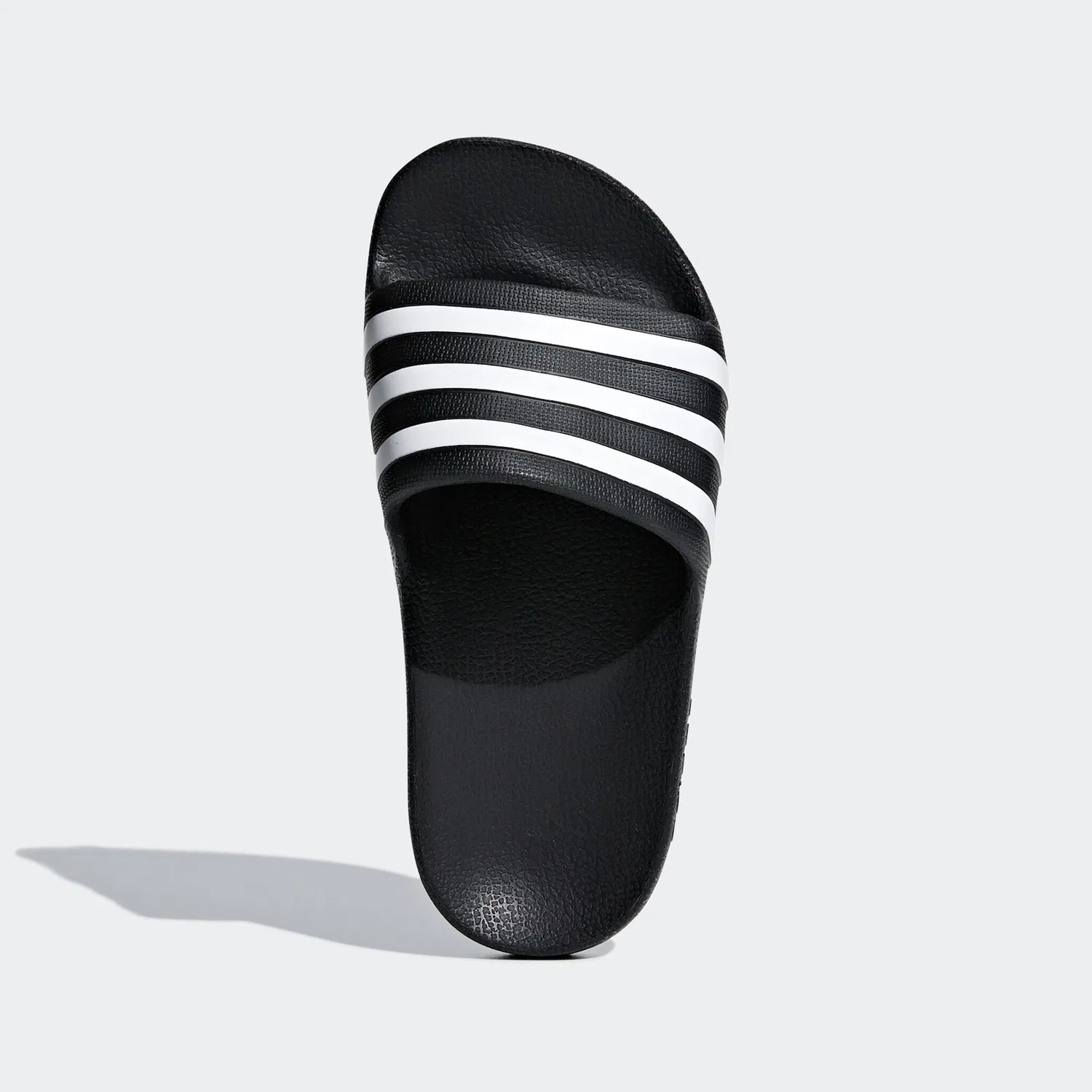 Детские шлепанцы с 3-полосным ремешком Adidas Sportswear, Core Black/Ftwr White/Core Black — фото 4
