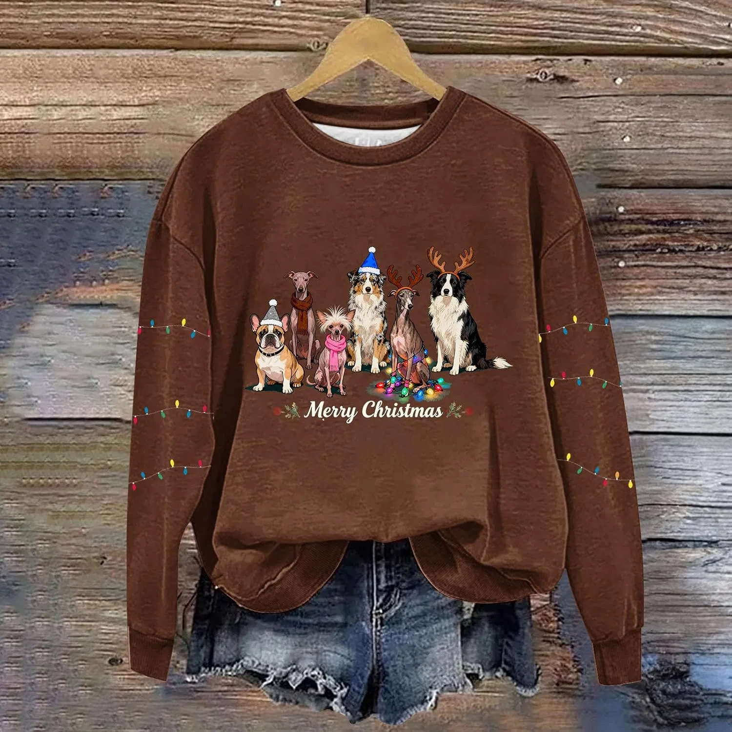 Женский свитшот с принтом Christmas Dog, коричневый — фото 2