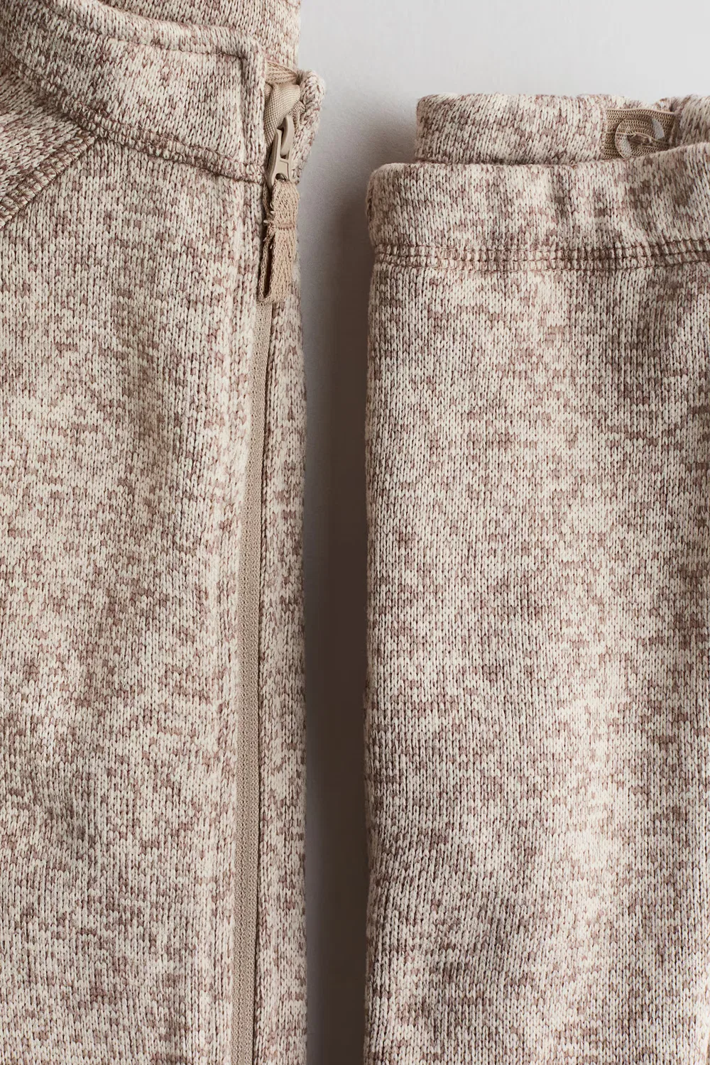 Комплект из двух предметов, изготовленный из вязаного флиса H&M, Hellbeigemeliert — фото 2