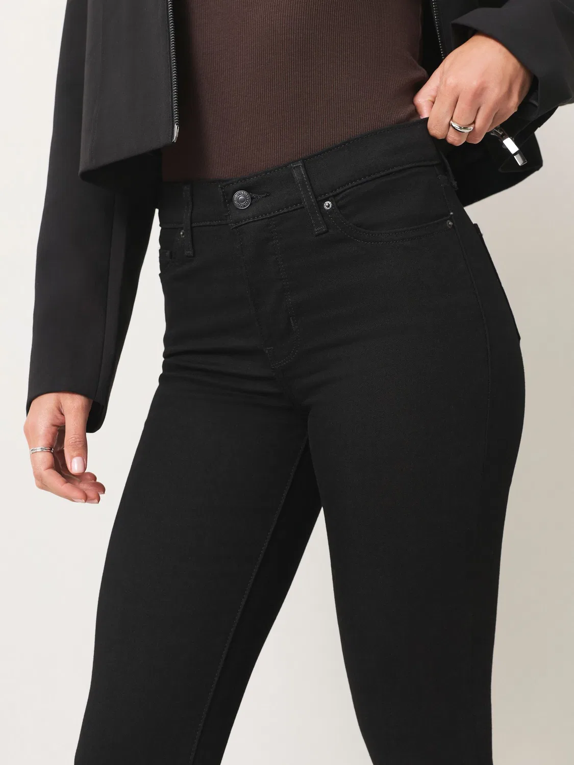 Джинсы Levi's Black Squared 310 Super Skinny Shaping — фото 4