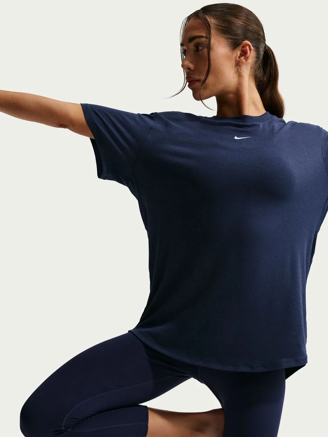 Футболка Nike One Relaxed Dri-FIT Nike, синий — фото 4