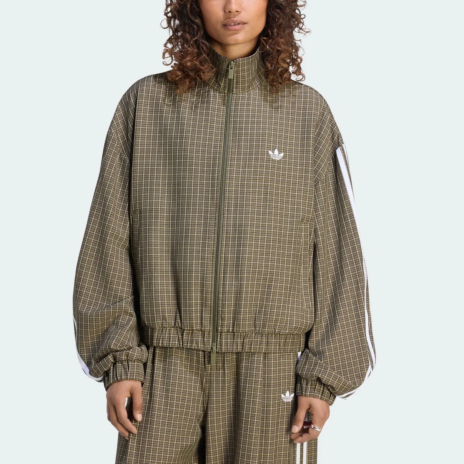 Женская куртка с воротником-стойкой Adidas Originals, Strata Olive Green/Miracle Brown/Aurora Brown — фото 3