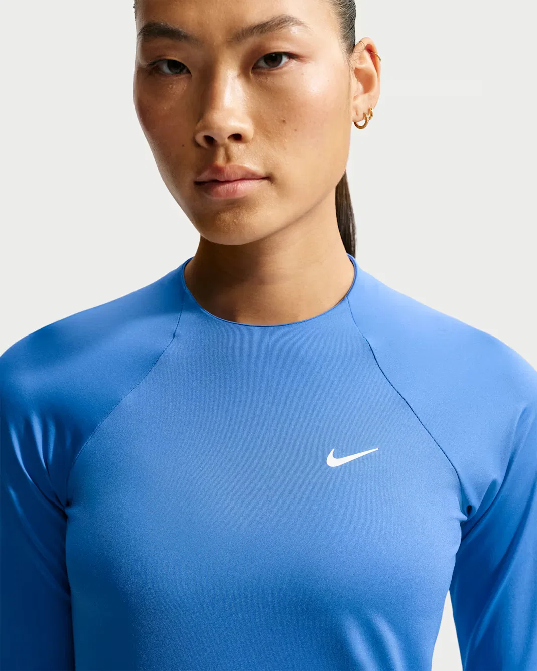 Женская футболка с длинными рукавами Dri-FIT UV Nike Swim Hydroguard, Blue Crystal — фото 3