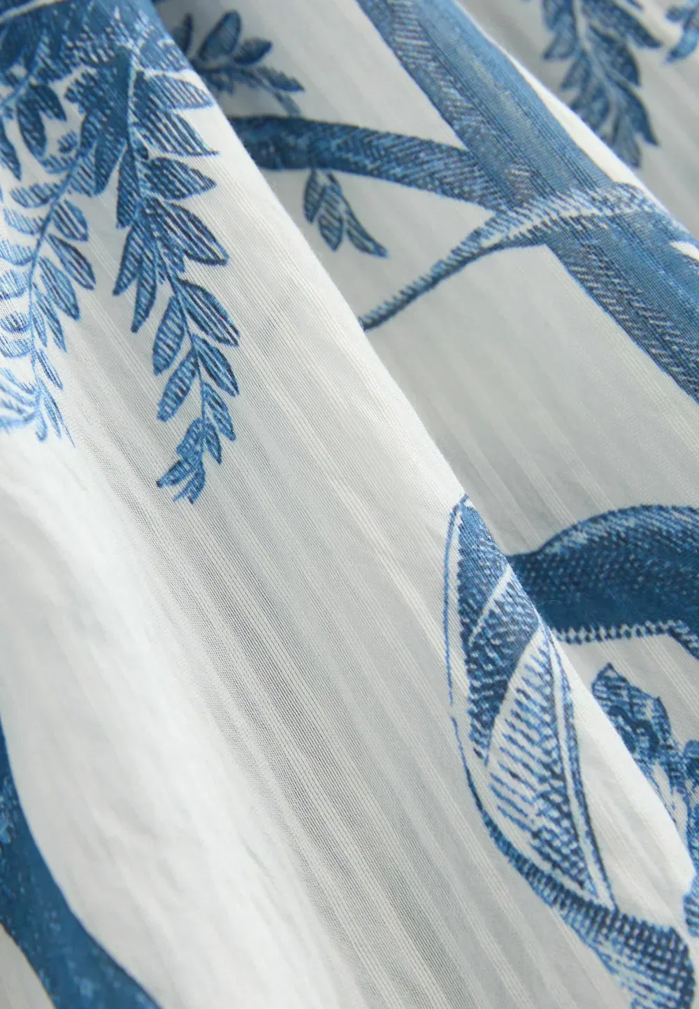Платье макси с пышными рукавами, стандартного кроя Next, Cream Blue Ditsy Floral — фото 3