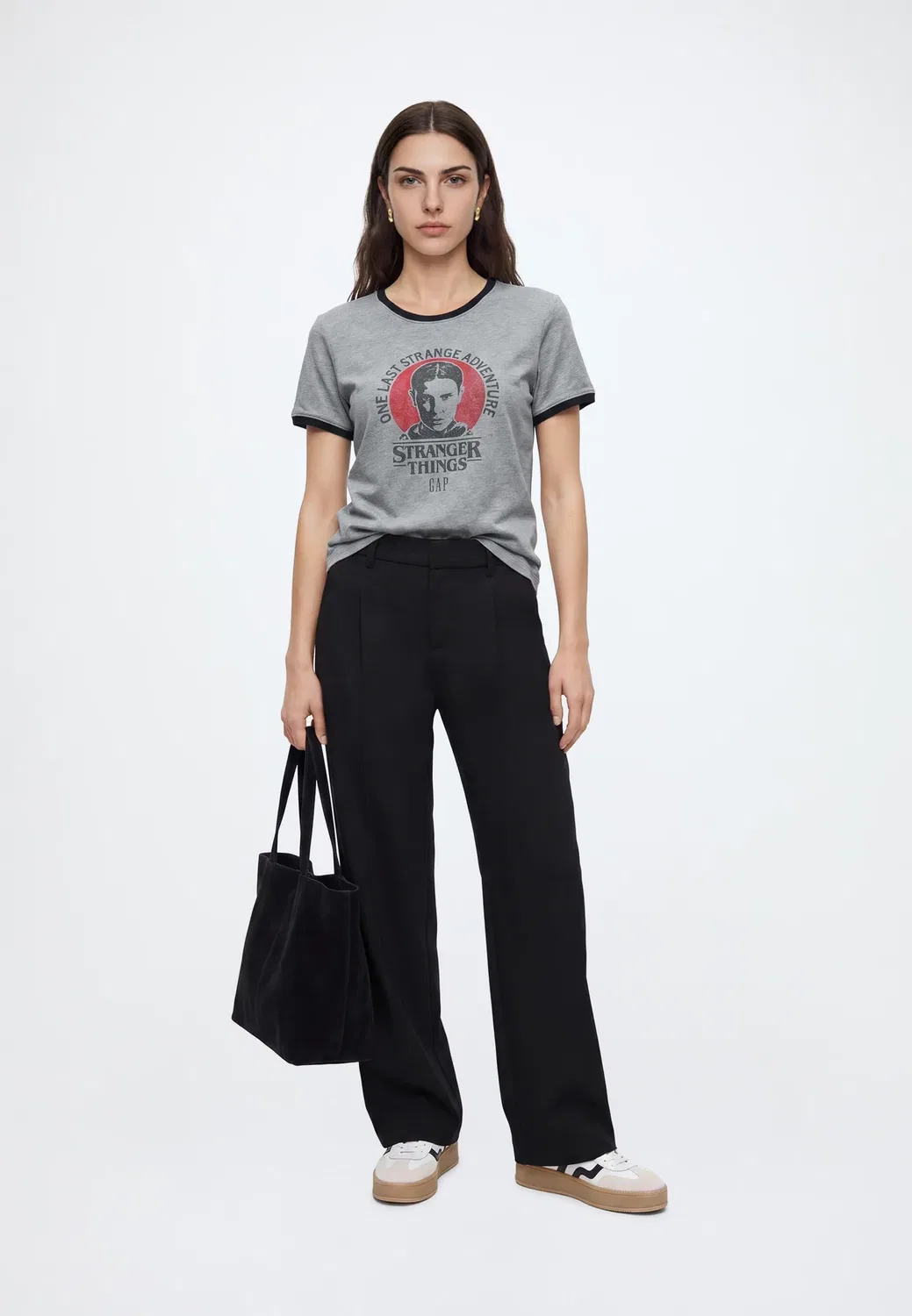 Футболка с принтом «Очень странные дела» Gap, B30 Grey Heather — фото 2