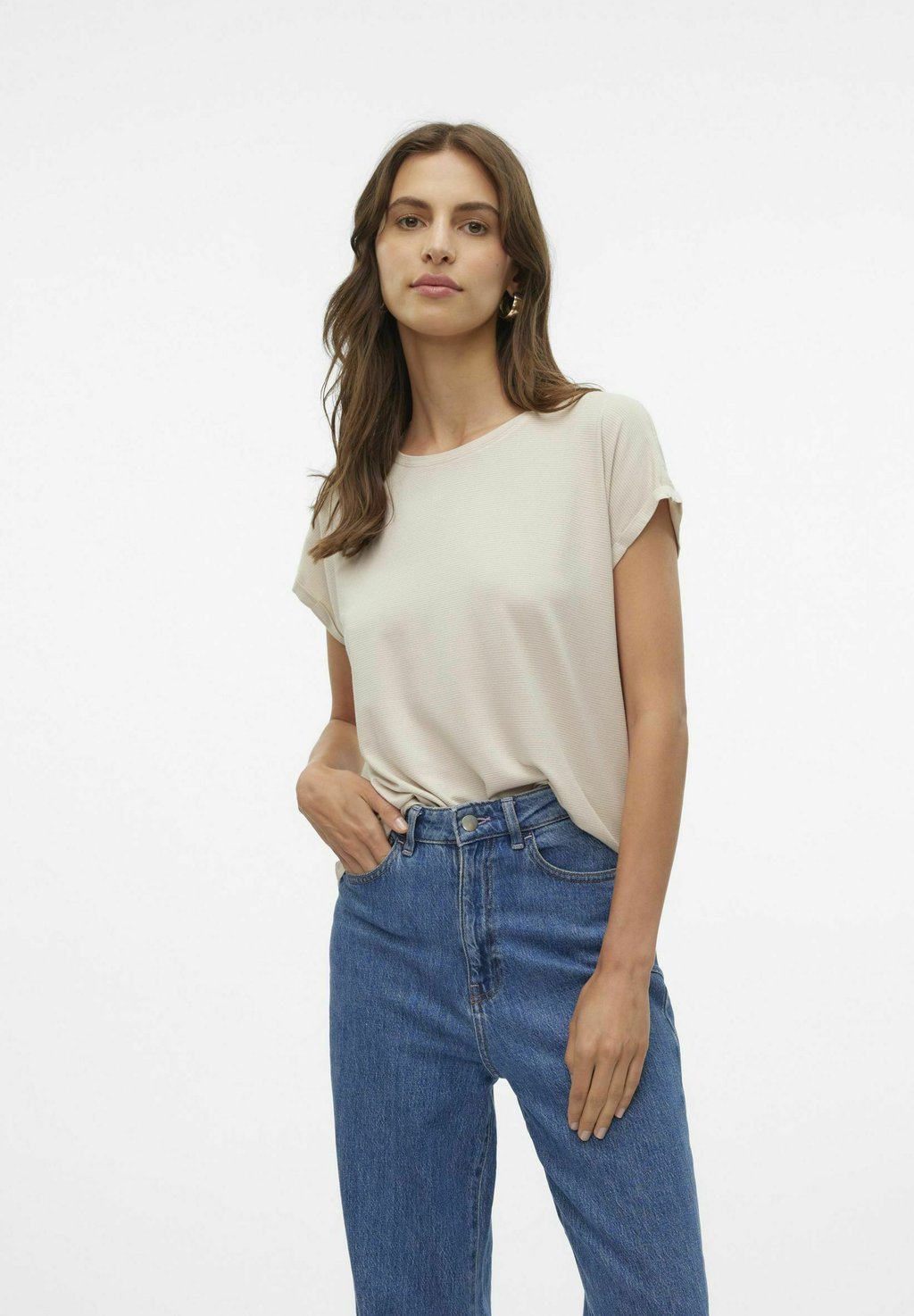 

Базовая футболка Vero Moda, бежевый