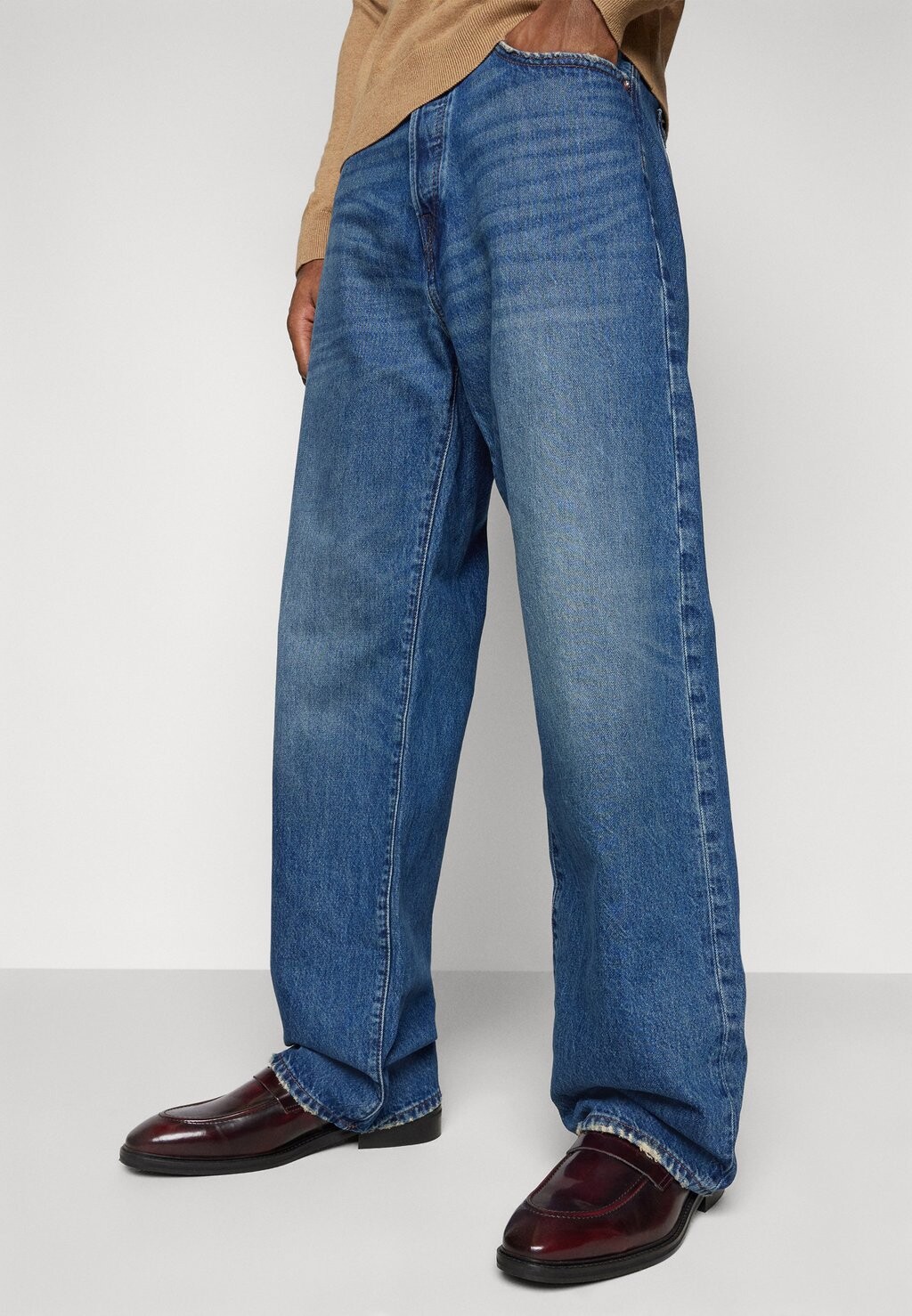 Джинсы свободного кроя, темный цвет 90S LOOSE ORGANIC GAP, цвет dark wash — фото 4