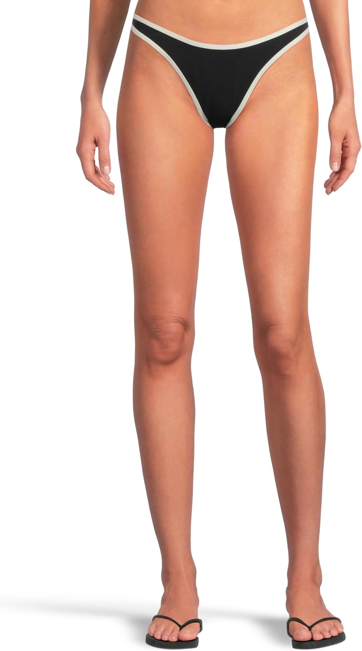 

Низ бикини L*Space Elle Bottom Bitsy, цвет Black/Cream