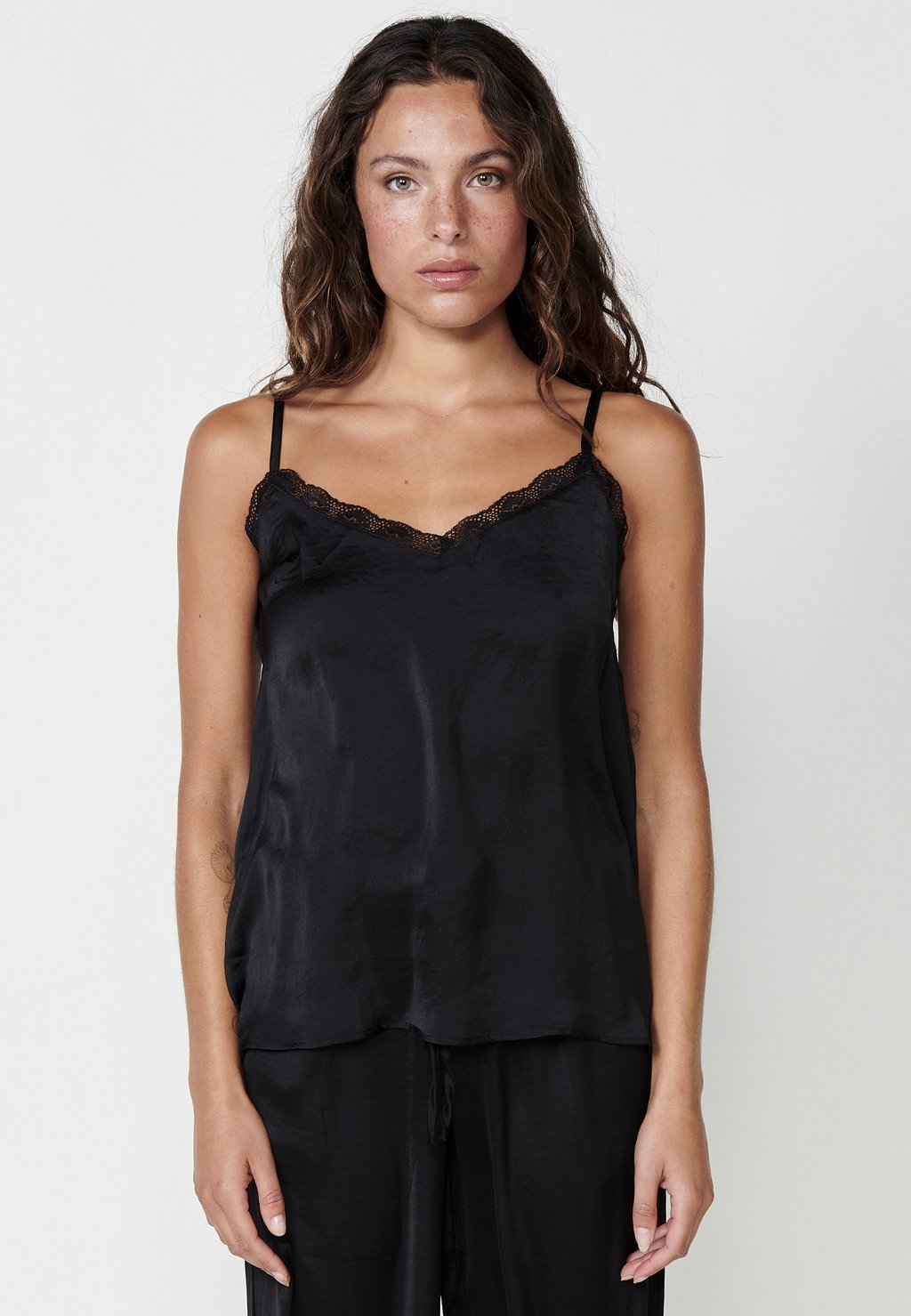 

Топ Blouse Koroshi, черный
