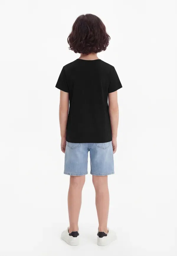 Комплект из 2 футболок с принтом Calvin Klein Jeans, белый/черный — фото 2
