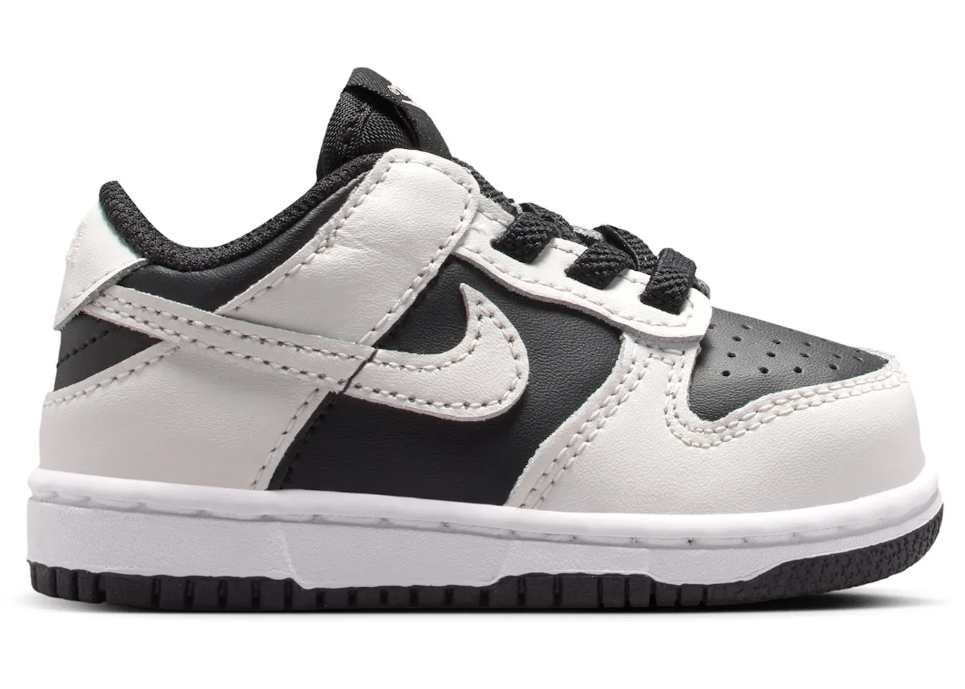 Детские кроссовки Lifestyle Nike Dunk Low Black/Platinum Tint/White/Platinum Tint
