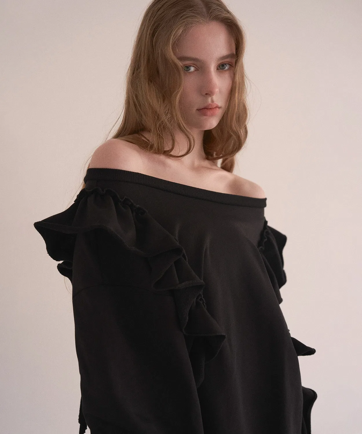 Детский свитшот с длинным рукавоми воланами Droopy Frill MIELI INVARIANT, Серый — фото 2