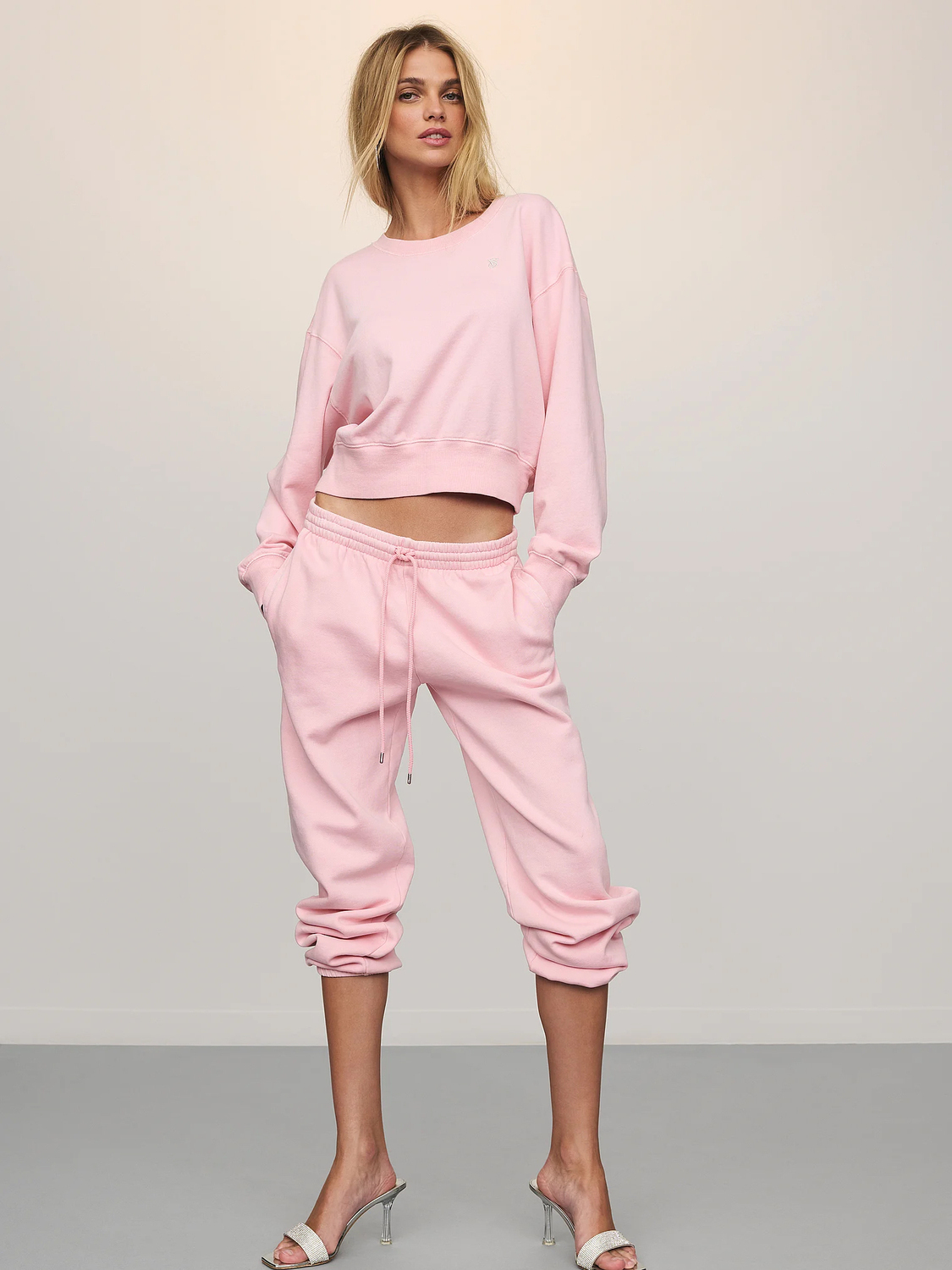 Укороченная толстовка Victoria's Secret Angel Essentials Obsessed Terry Crewneck, розовый — фото 4
