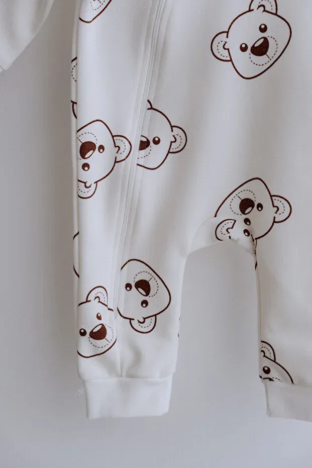 Детский комбинезон-боди с принтом Long sleeve zippered baby romper with teddy bear pattern Lilabio, White — фото 4